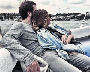 ano-amor-instagrambr-la-pareja-aficionada-documentarbr-su-amor-sus-viajes-red-social-1467911102042